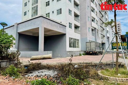 Khu tái định cư Đền Lừ III bỏ hoang trên đất vàng Hà Nội