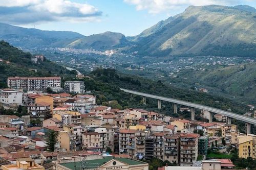Mafia Italy gửi đầu ngựa để đe dọa như trong phim 'Bố già'