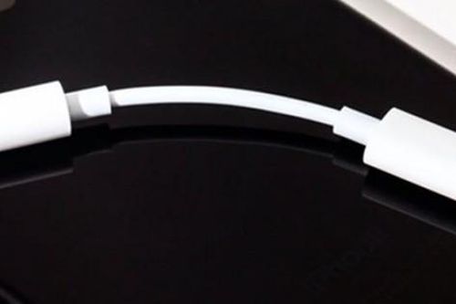 Hoàn tất triển khai cổng USB-C, Apple khai tử một phụ kiện từng gây tranh cãi