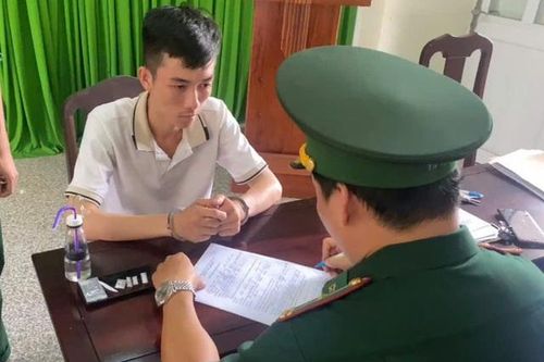 Bộ đội Biên phòng cùng Hải quan mật phục, bắt đối tượng tàng trữ ma túy đá