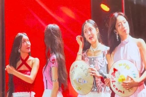 Nhóm nhạc T-ara 'quẩy' cực sung, đội nón lá hô vang: 'Tôi yêu Việt Nam'