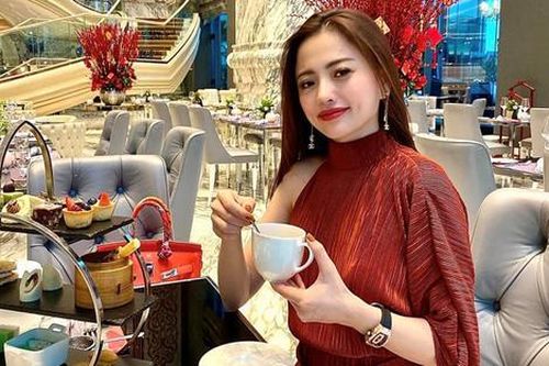 Nàng hậu 9X chia sẻ về hành trình giữ dáng 'kỳ lạ' gây tò mò