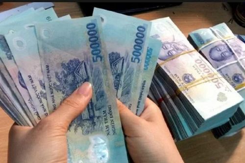 Công đoàn tham gia giám sát trả lương, thưởng Tết Nguyên đán Ất Tỵ 2025 cho người lao động