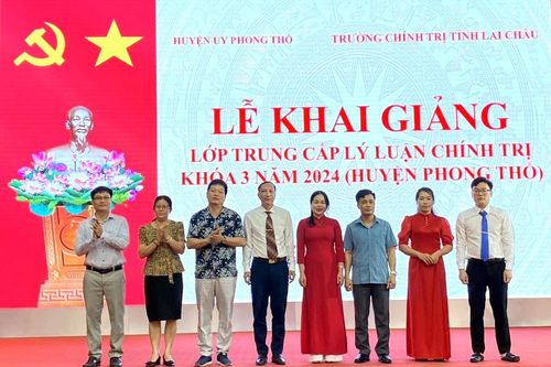 Nâng cao chất lượng công tác đào tạo, bồi dưỡng lý luận chính trị tại trung tâm chính trị cấp huyện