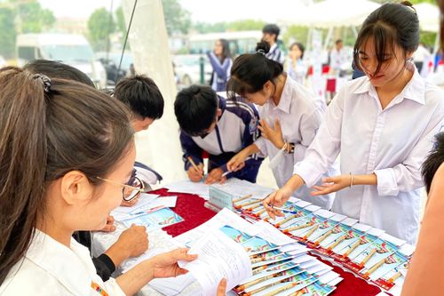 Ngày hội việc làm - Định hướng nghề nghiệp năm 2024