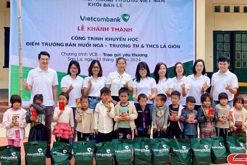 Khánh thành công trình điểm trường bản Huổi Ngà