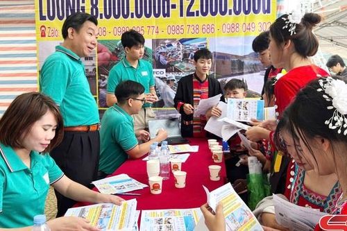 Ngày hội việc làm và tư vấn hướng nghiệp huyện Sông Mã