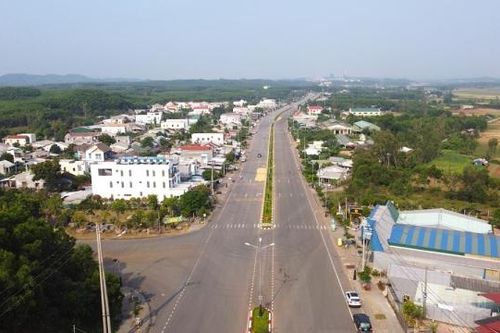 Quảng Ngãi đầu tư hạ tầng để thu hút đầu tư vào Dung Quất