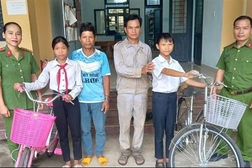Dấu ấn nữ chiến sĩ Công an người Cor