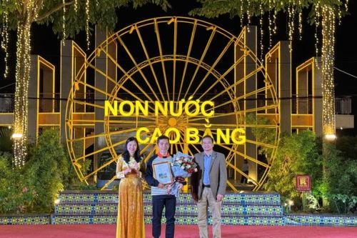 Trao 11 giải Cuộc thi 'Ảnh đẹp Non nước Cao Bằng' năm 2023 - 2024