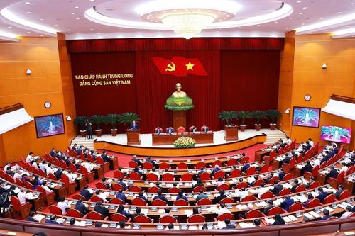 Trung ương cho ý kiến nhân sự Bộ trưởng Tài chính, GTVT, Tổng Thư ký Quốc hội