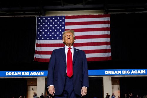 Đồng USD có thể mạnh đến mức nào khi ông Trump trở lại Nhà Trắng?