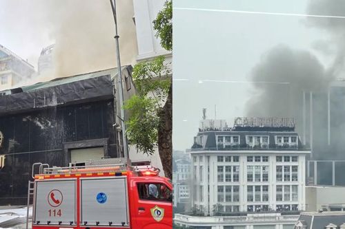 Cháy quán bar ở Hà Nội, cột khói bốc cao nghi ngút