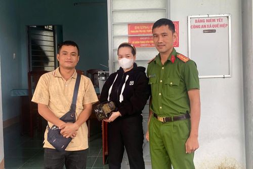 Túi xách về với chủ