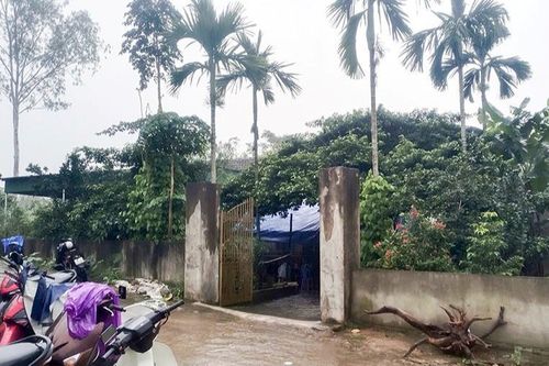Hai vợ chồng tử vong tại nhà riêng