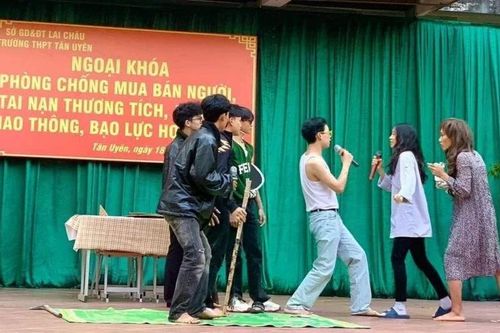 Phổ biến, giáo dục pháp luật trong trường học hướng đến hiệu quả, thực chất