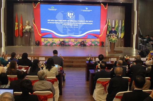 Bàn về giảng dạy tiếng Nga cho sinh viên
