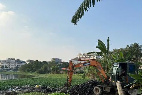Xử lý vi phạm 'bức tử' hồ rộng hơn 10ha tại quận Hoàng Mai