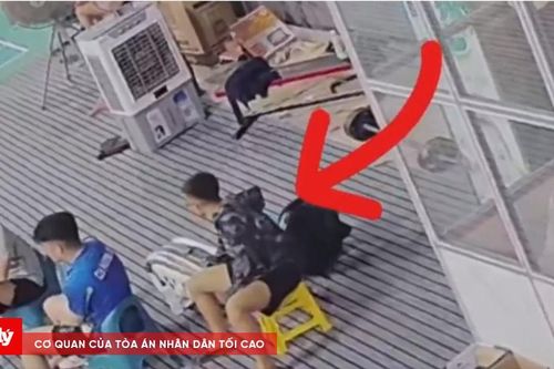 Giả vờ là khách chơi thể thao để trộm cắp tài sản