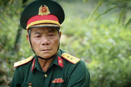 NSND mang hàm Đại tá với 43 năm trong quân đội, cả nhà có 9 người mặc áo lính