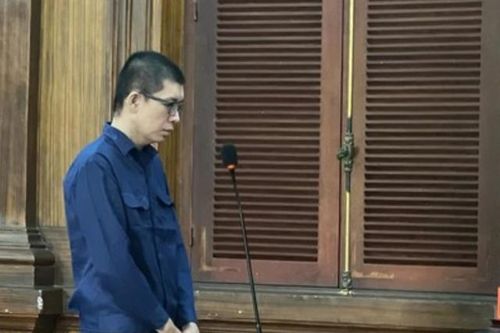Cựu nhân viên ngân hàng lãnh 18 năm tù sau 8 năm có hành vi gian dối