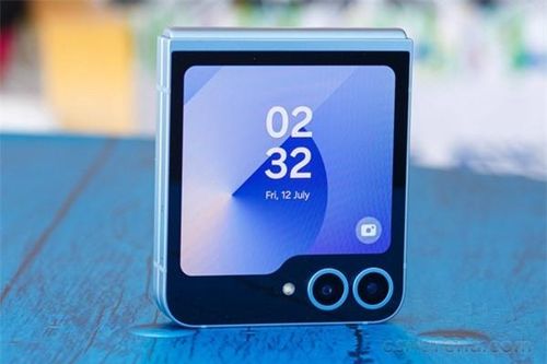 Cực phẩm màn hình gập nhà Samsung: Dùng chip siêu khủng, giá mềm hơn hẳn so với thế hệ trước