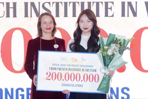 Đoạt giải kịch bản phim truyện hoạt hình tiềm năng, cô gái nhận thưởng khủng