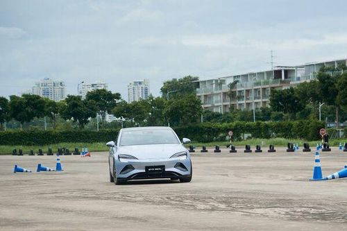 Thời khắc sinh tử của xe điện Trung Quốc