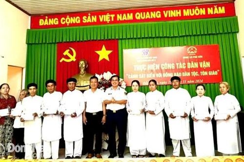 Cảnh sát biển với đồng bào dân tộc, tôn giáo