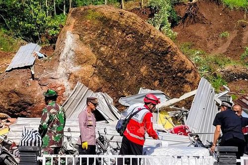 Lũ quét và lở đất ở Indonesia khiến 19 người thiệt mạng