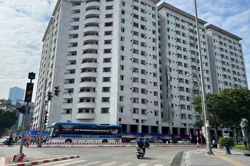 Hà Nội: Nhiều nhà tái định cư bỏ hoang, có dấu hiệu 'biến tướng' thành bãi trông xe