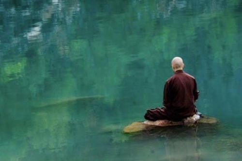 Học và thực hành sự tĩnh lặng
