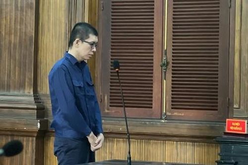 Cựu nhân viên ngân hàng lãnh 18 năm tù vì làm giả hồ sơ, chiếm đoạt 1,8 tỷ đồng