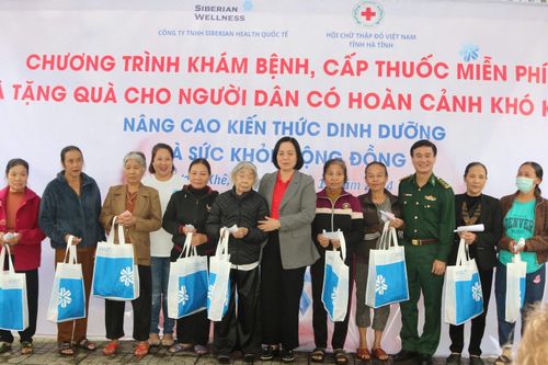 Siberian Wellness phối hợp tổ chức khám sức khỏe miễn phí tại Hà Tĩnh