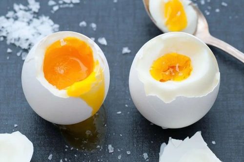 Cách nhận biết trứng luộc chín hay chưa mà không cần bóc vỏ