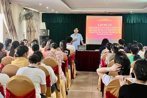 2 giờ đầu ngay sau sinh nên chăm sóc mẹ và trẻ như thế nào?