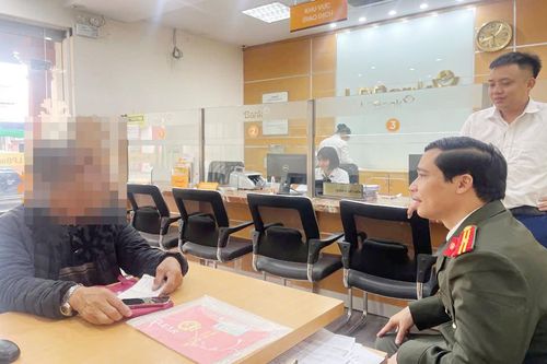 Vay ngân hàng 5 tỷ đồng để chuyển cho 'điều tra viên'…