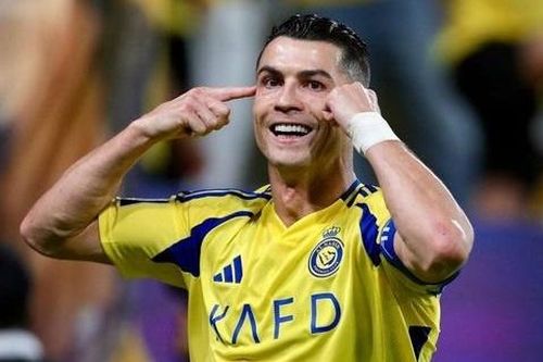 Ronaldo tạo cột mốc ấn tượng ở tuổi 39