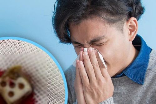 Thanh niên bị kẹt con xúc xắc trong mũi suốt 20 năm