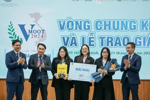 Tìm ra Quán quân cuộc thi 'Phiên tòa giả định cấp quốc gia năm 2024'