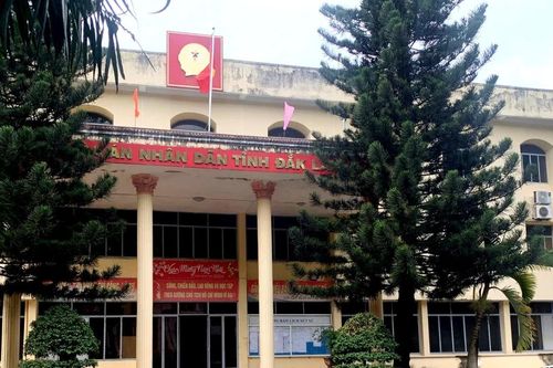 Tạm giữ nhiều cán bộ Tòa án tại Thừa Thiên Huế và Đắk Lắk