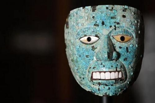 Kỳ bí chiếc mặt nạ cổ 600 năm tuổi của thần lửa Aztec
