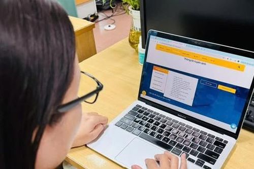 Đào tạo văn bằng 2 tiếng Anh: Kẽ hở trong quản lý