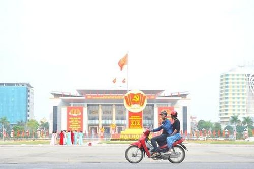 Phương án nhân sự khi thành lập thị xã Chũ và thành phố Bắc Giang mới