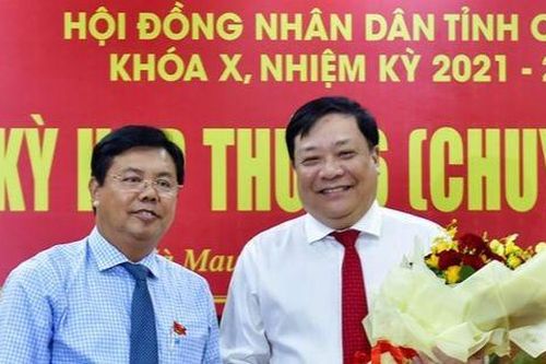 Thủ tướng phê chuẩn Chủ tịch UBND tỉnh Cà Mau