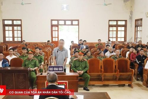 Dùng dao uy hiếp, đánh gãy tay bố để đòi tiền mua xe