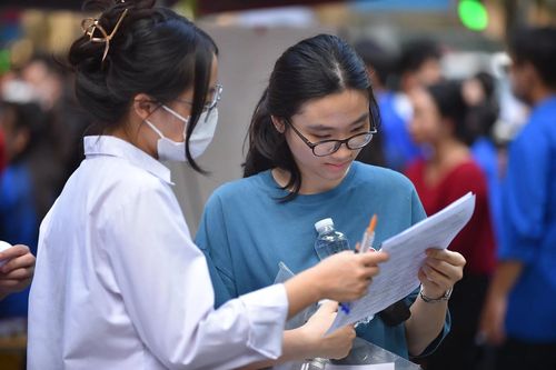 Bộ Giáo dục và Đào tạo dự kiến siết chỉ tiêu phương thức xét tuyển sớm