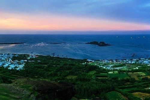 Hòn đảo duy nhất nào của Việt Nam nổi lên rồi biến mất?