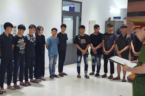 Nam thanh niên tử vong sau cái vẫy tay chào người lạ