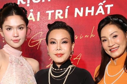 Việt Hương bật khóc khi nhắc đến đàn chị Hồng Đào